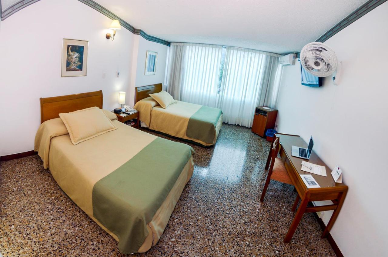 Hotel Villavicencio Plaza Dış mekan fotoğraf
